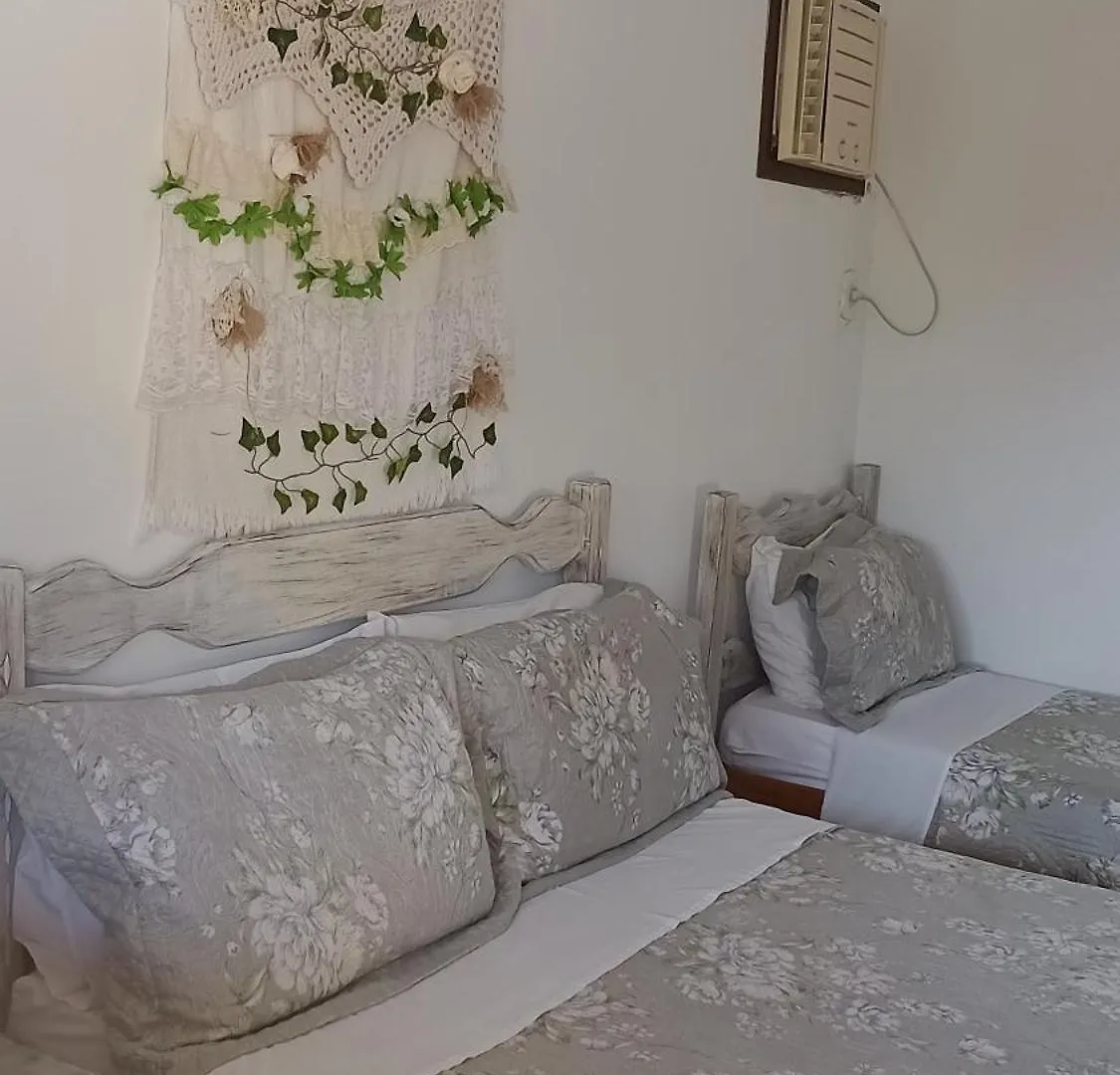 Búzios Hibiscos Pousada אורחן